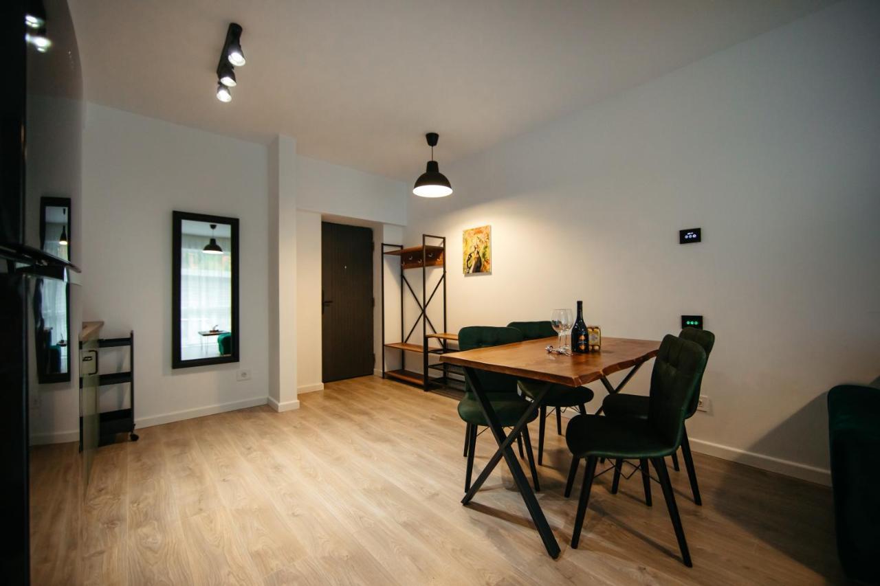 Mountain Retreat Appartement Sinaia Buitenkant foto